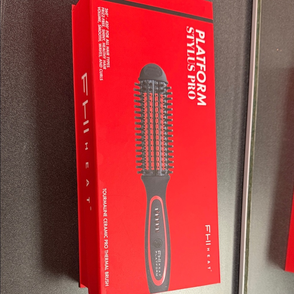 NWT FHI Heat Platform Stylus Pro Brush - Picture 2 of 2